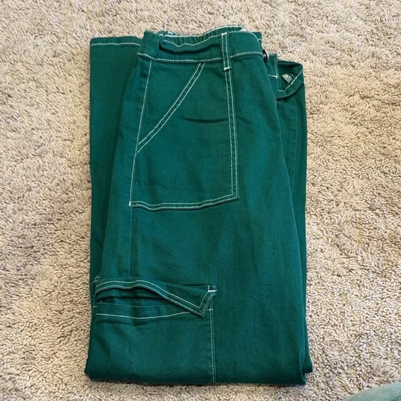 Forever 21 Women's Green Straight Leg Pants - Picture 1 of 5